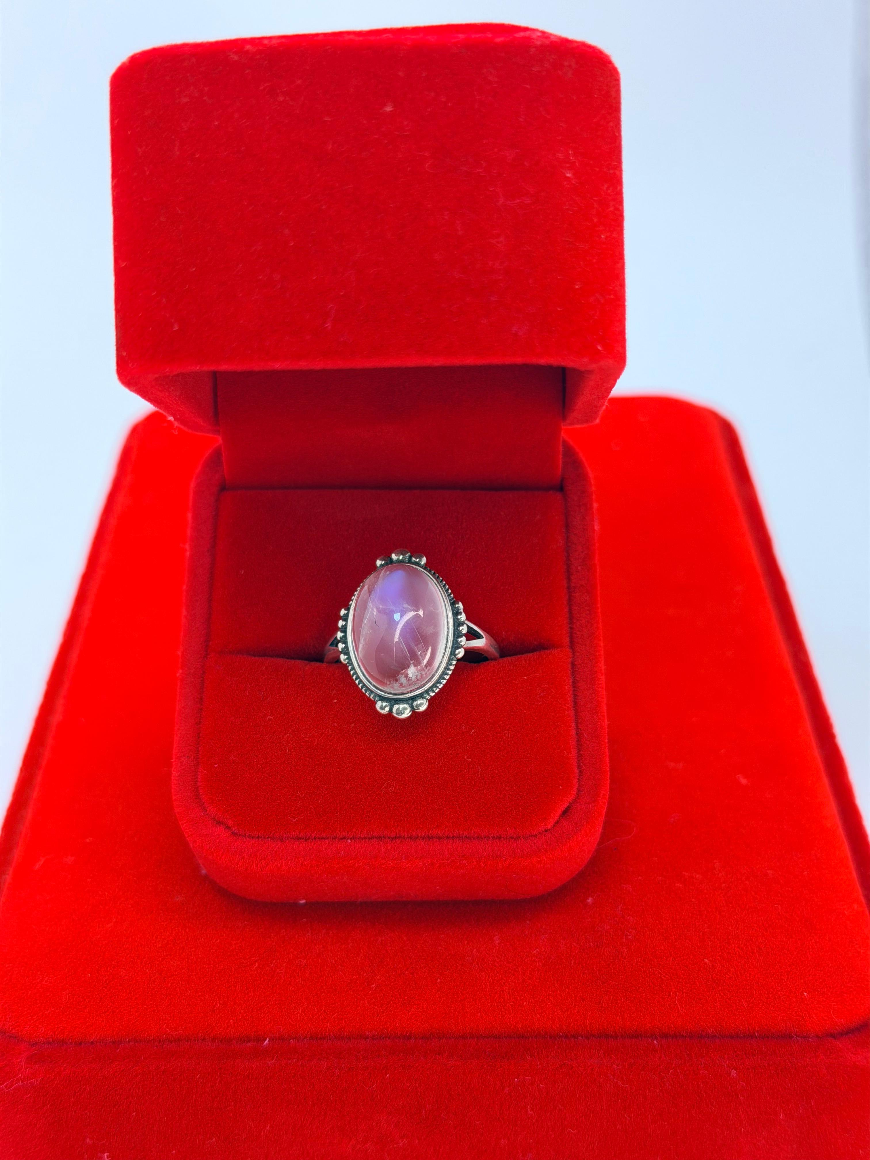 Anillo de Piedra luna en cabujón
