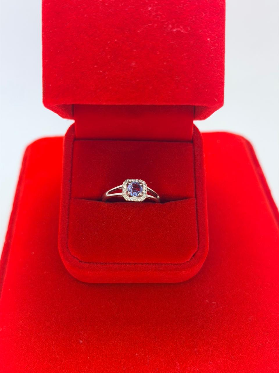 Anillo de Tanzanita Redondo
