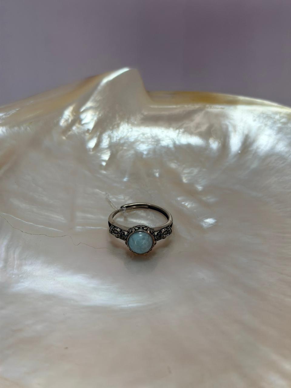 Anillo Larimar corte redondo