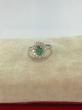 Anillo de esmeralda corte oval