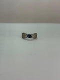 Anillo de zafiro diseño lazo