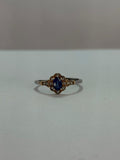 Anillo de zafiro diseño en flor