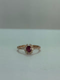 Anillo de Rubí diseño corte oval
