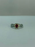 Anillo de Rubí diseño corte redondo
