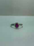 Anillo de Rubí diseño corte oval solitario