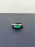Anillo de Esmeralda corte Octógono