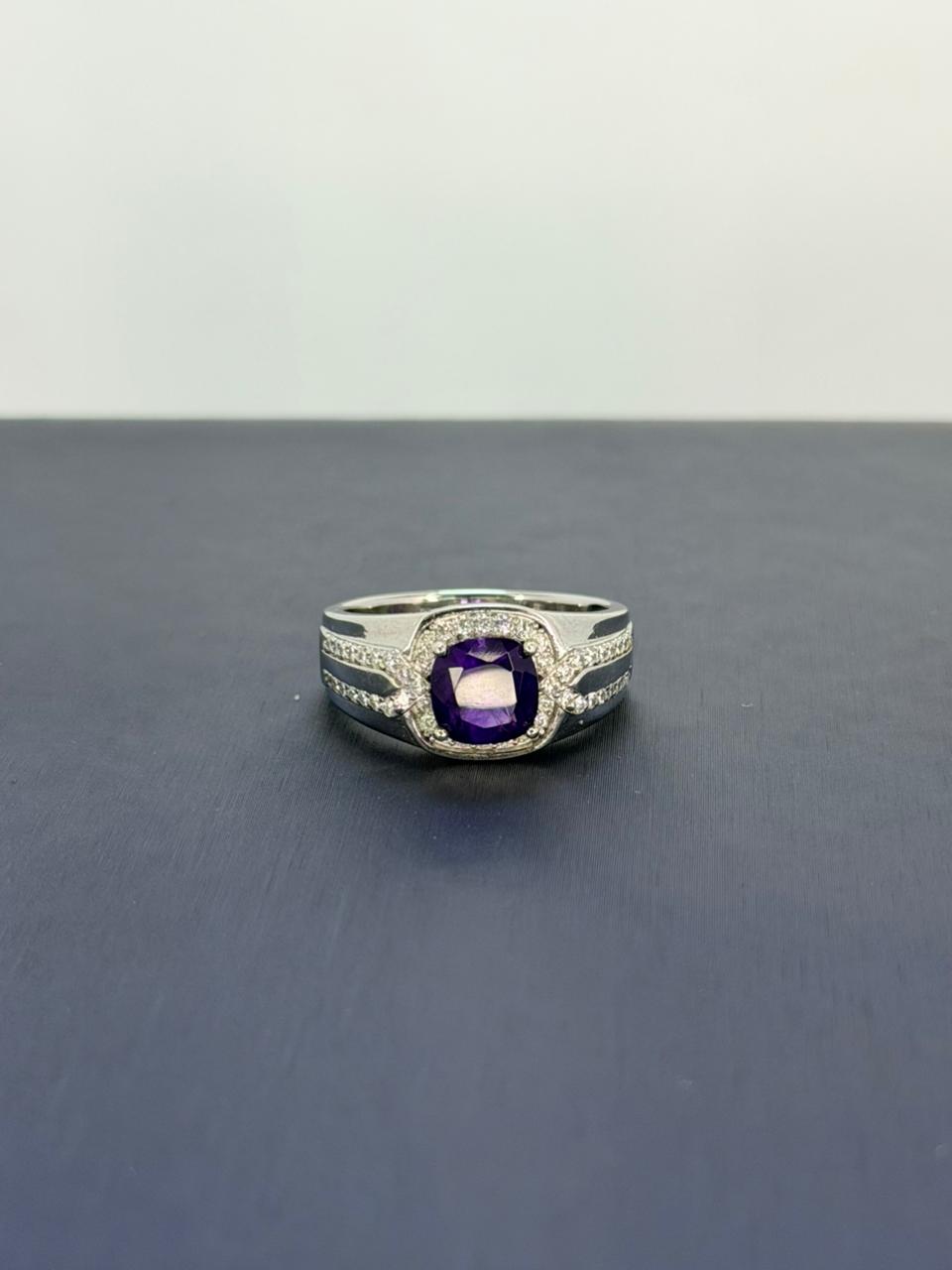 Anillo de Amatista Corte Cojín