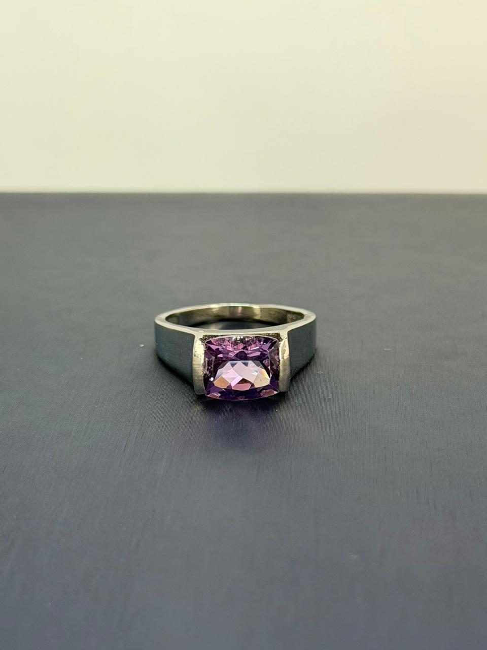 Anillo de Amatista Corte Rectangular