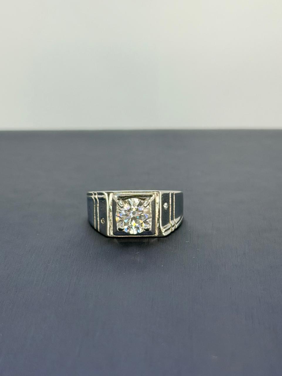 Anillo de Moissanita Corte Diamante
