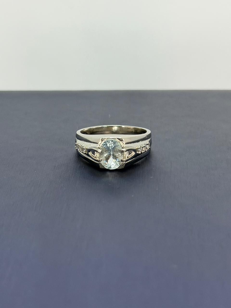 Anillo de Aguamarina