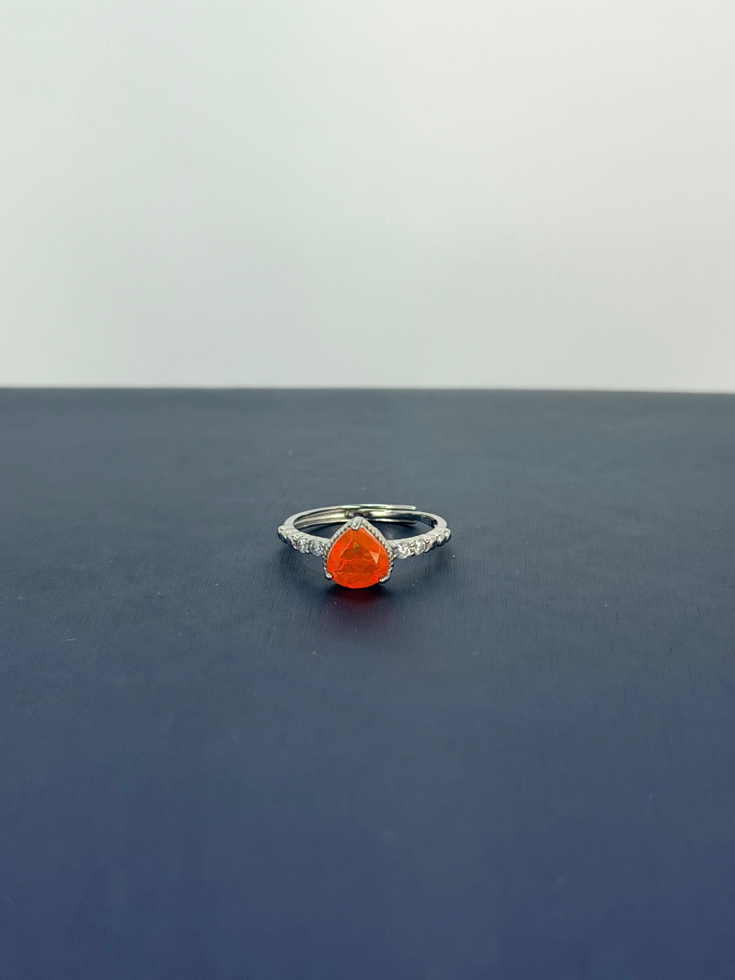 Anillo de Ópalo de fuego diseño gota ancho