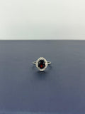 Anillo granate diseño corte oval