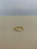 Anillo Aguamarina corte oval acabado dorado