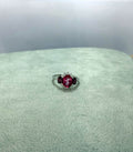 Anillo de topacio rosa diseño único